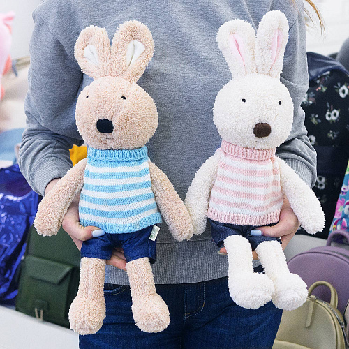 Игрушка-подушка "Зайка в розовом свитере" 45см