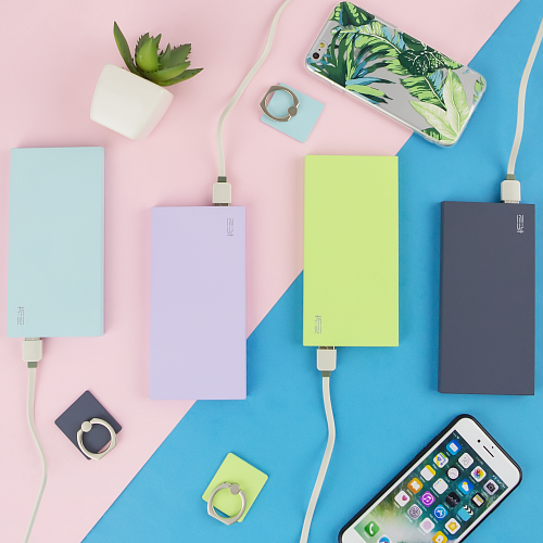 Зарядное устройство-аккумулятор "Однотонное" (синее)