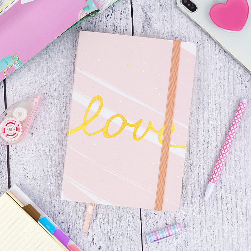 Блокнот А5 "Love" надпись