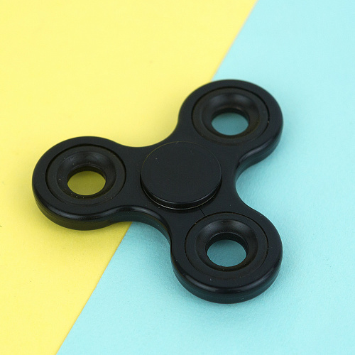 Спиннер однотонный (черный)