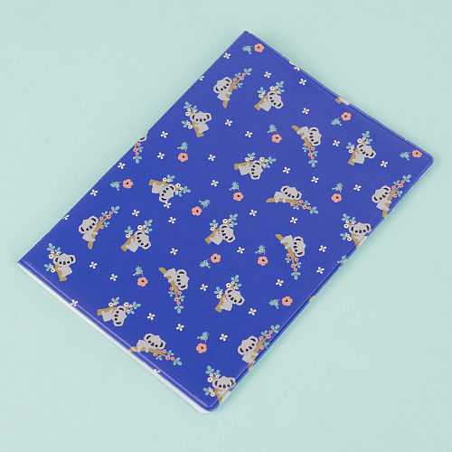 Обложка для паспорта "Коала на веточке"