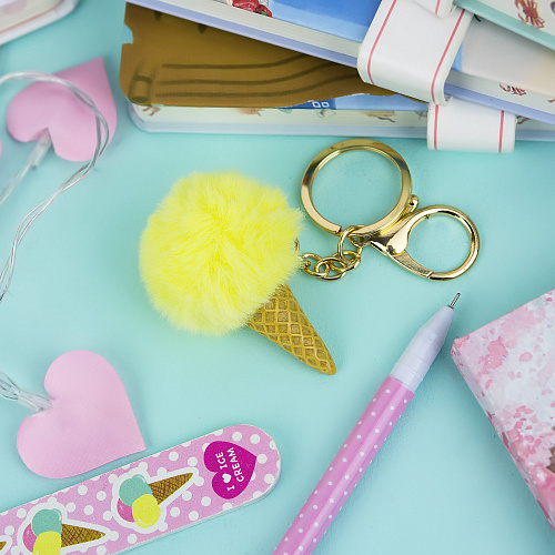 Брелок "Рожок мороженого" (желтый)