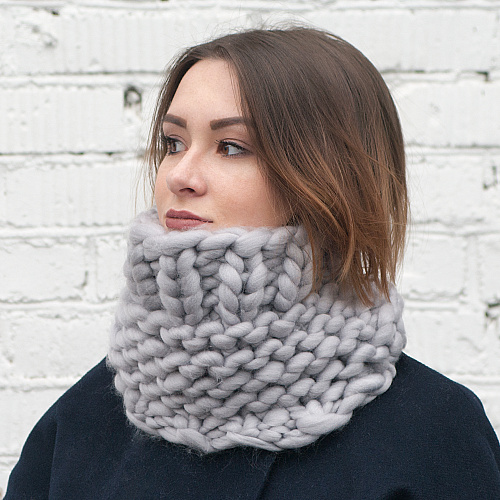 Шарф-снуд крупной вязки (серый)