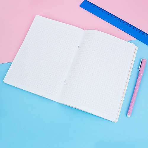 Тетрадь в розовую клетку А5 "Вкусняшки"