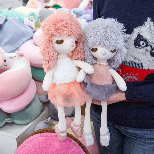 Игрушка-подушка "Собачка-красотка Белла" серая 42 см