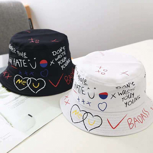 Панама "Надписи" (черная)