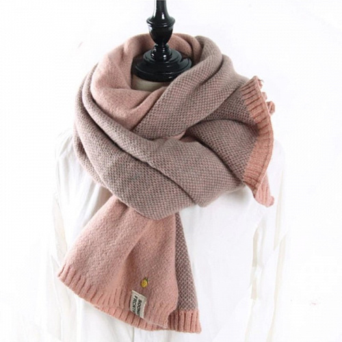 Шарф с ананасом розовый