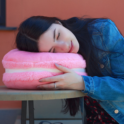 Игрушка-подушка "Macaron" (розовая)