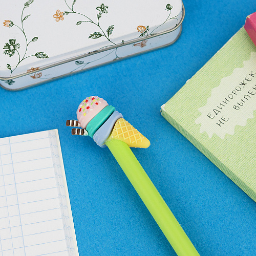 Ручка "Мороженое-рожок" (зеленая c розовым)