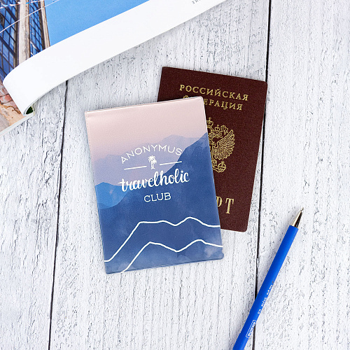 Обложка для паспорта "Travelholic"