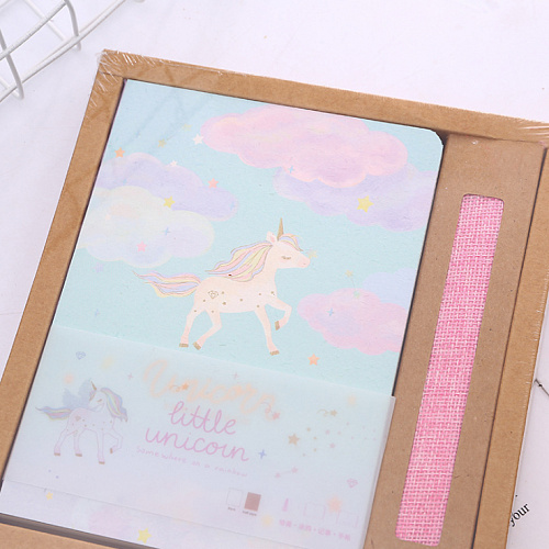 Ежедневник в подарочной упаковке "Pastel unicorn" (облака)