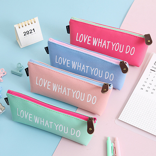 Пенал-косметичка "Love what you do" мята