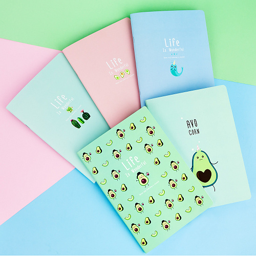 Тетрадь в розовую клетку А5 "Life" авокадо на зеленом