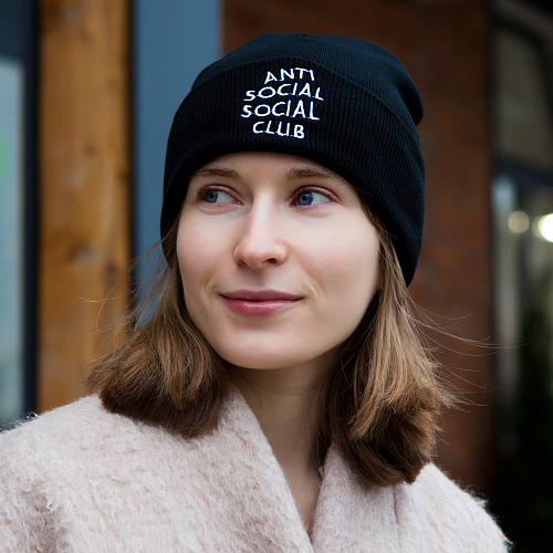 Шапка "Anti social" (черная)