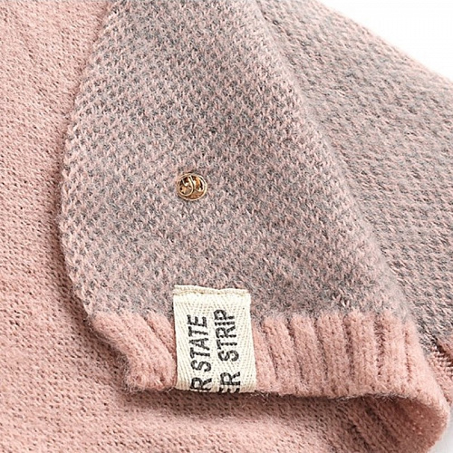 Шарф с ананасом розовый