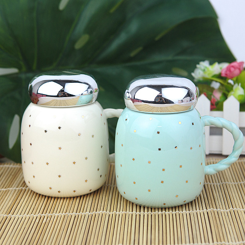 Кружка с крышкой "Маршмеллоу" (бежевая)