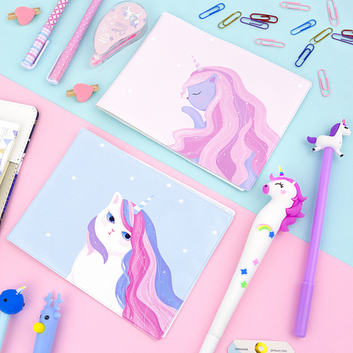 Обложка на зачетную книжку "Радужная кошечка"