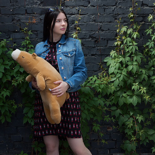 Игрушка-подушка "Мишка" (в красном свитере)