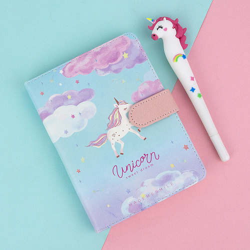 Блокнот с застежкой "Pastel unicorn" (облака)