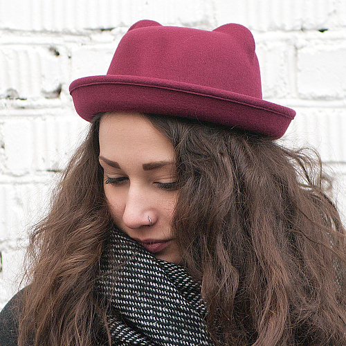 Шляпа "Ушки" (малиновая)