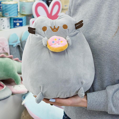 Игрушка-подушка "Кот с пончиком" (серый) 24см