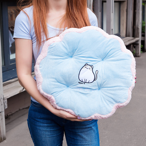 Игрушка-подушка "Кот на голубом" 45см