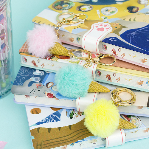 Брелок "Рожок мороженого" (розовый)