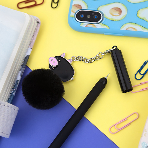 Ручка "Piggy & fur" (черная)