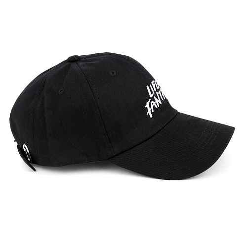 Кепка "Life is" (черная)