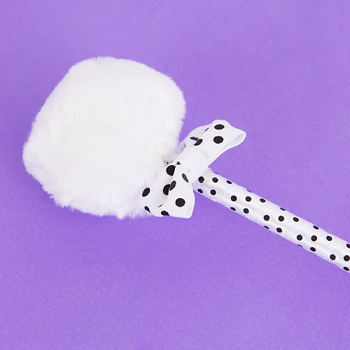 Ручка с помпоном (белая)