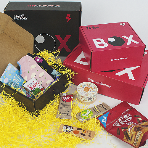 Подарочная коробка Kawaii medium Black