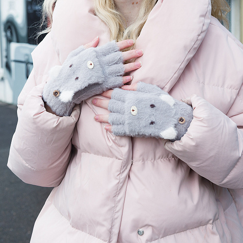 Варежки пушистые медведи (светло-серые)