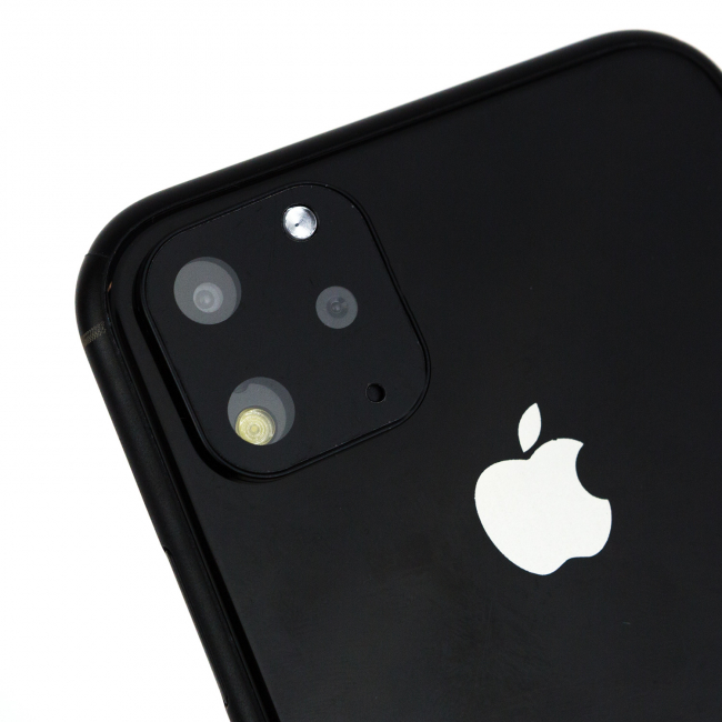 Наклейка-муляж на камеру iPhone (черная)