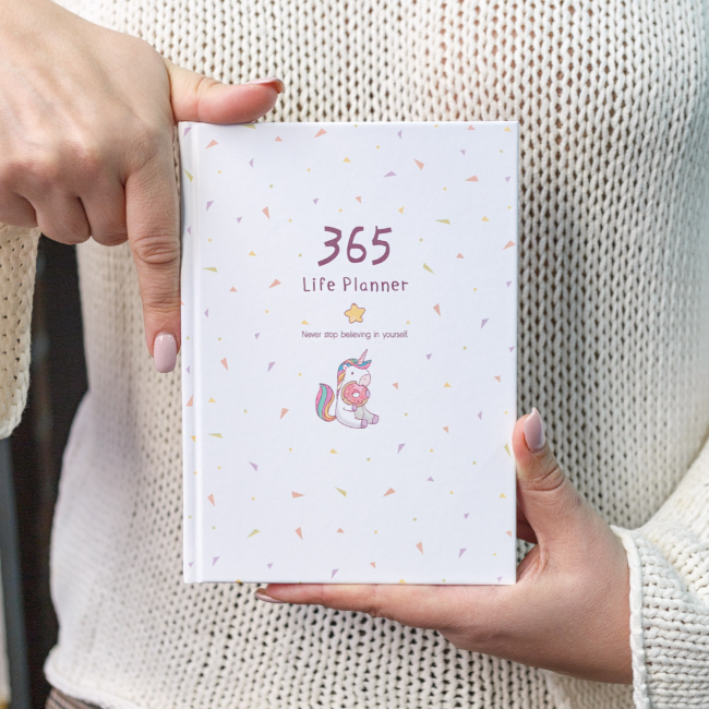 Ежедневник "365" Единорог с пончиком