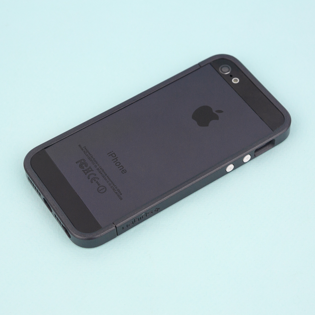 Бампер для iPhone 5/5s "Spigen" (черный)