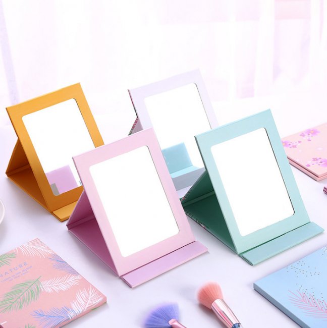 Зеркало в картонной раме складное "Фламинго"