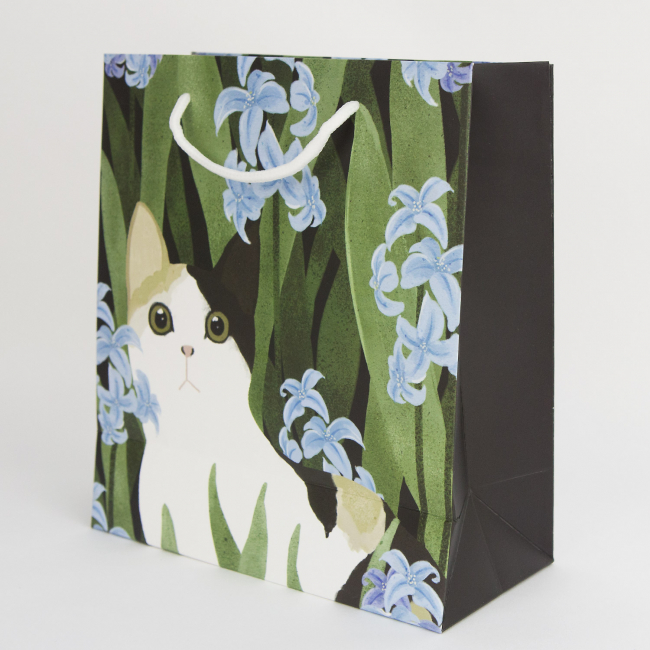 Подарочный пакет "Кот в зелени" (голубые цветы)