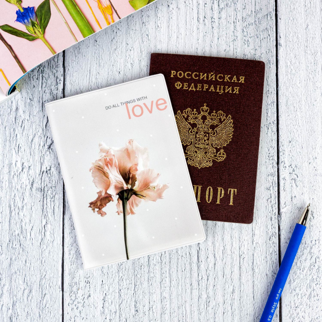 Обложка для паспорта "Love" цветок