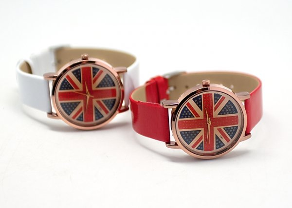 Часы "UK Classic" (белые)